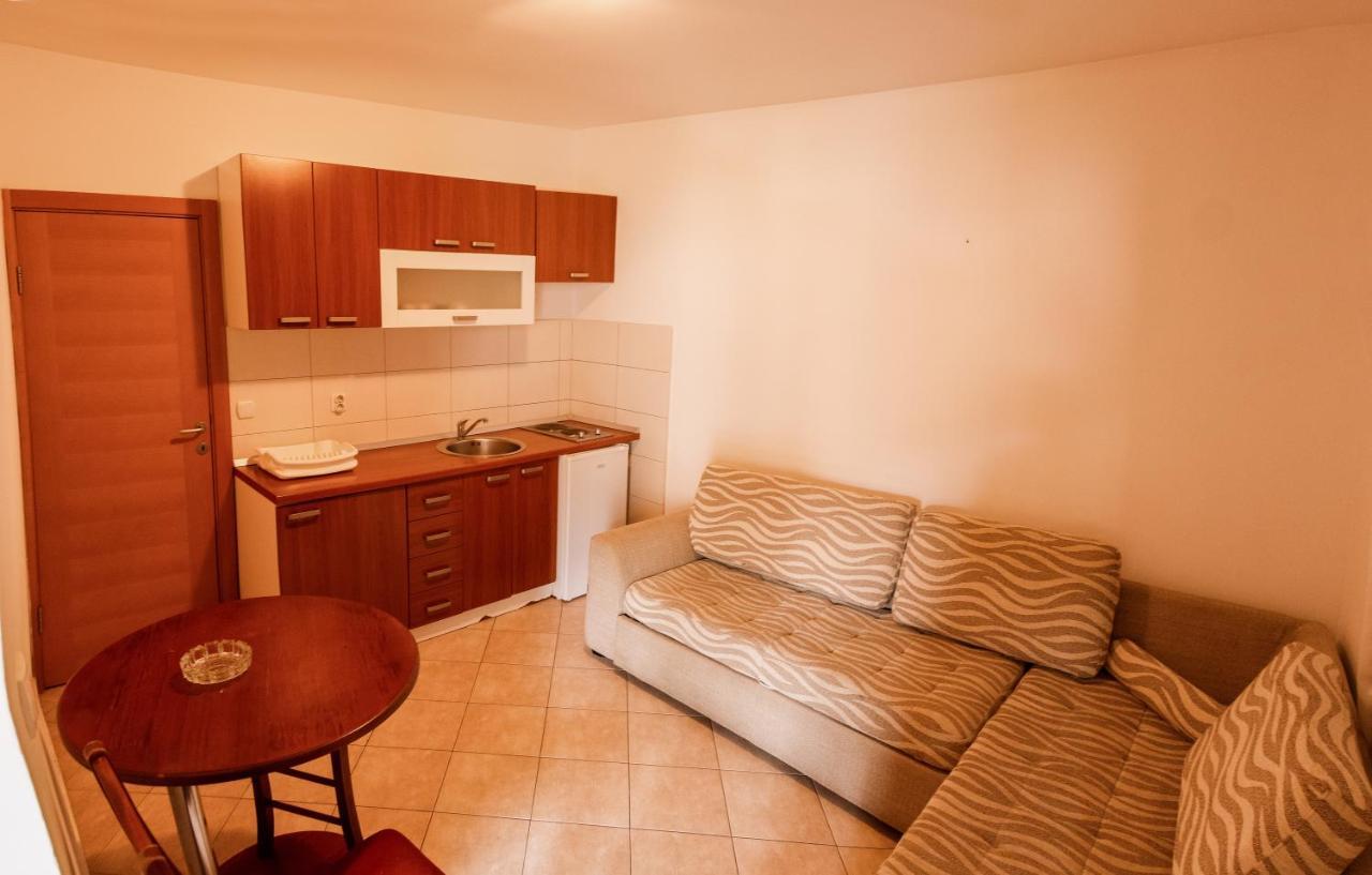Apartments&rooms Marija Budva Buitenkant foto