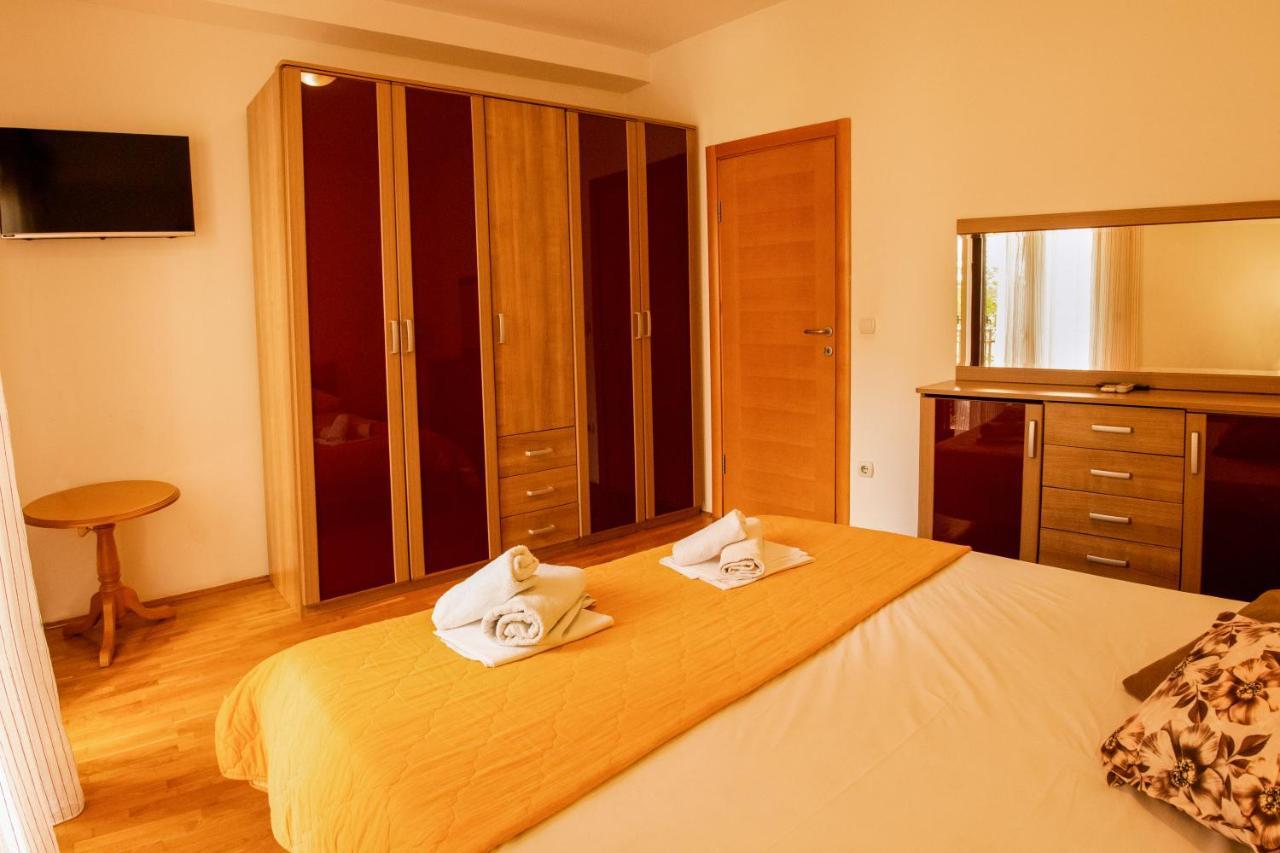 Apartments&rooms Marija Budva Buitenkant foto